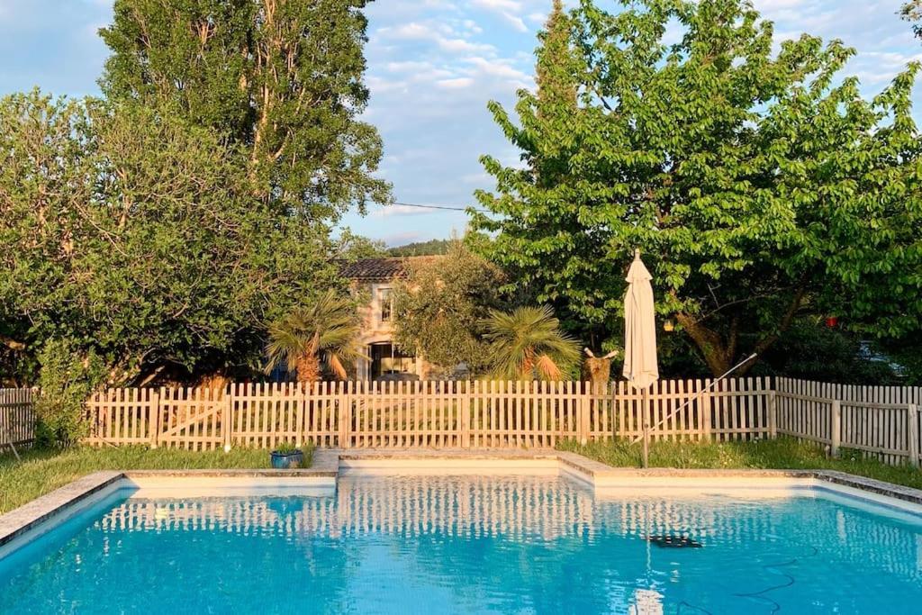 Appartement Dans Un Mas Provencal Allan Eksteriør billede