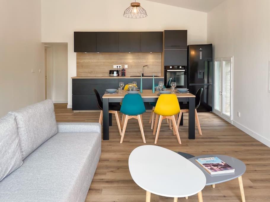 Appartement Dans Un Mas Provencal Allan Eksteriør billede